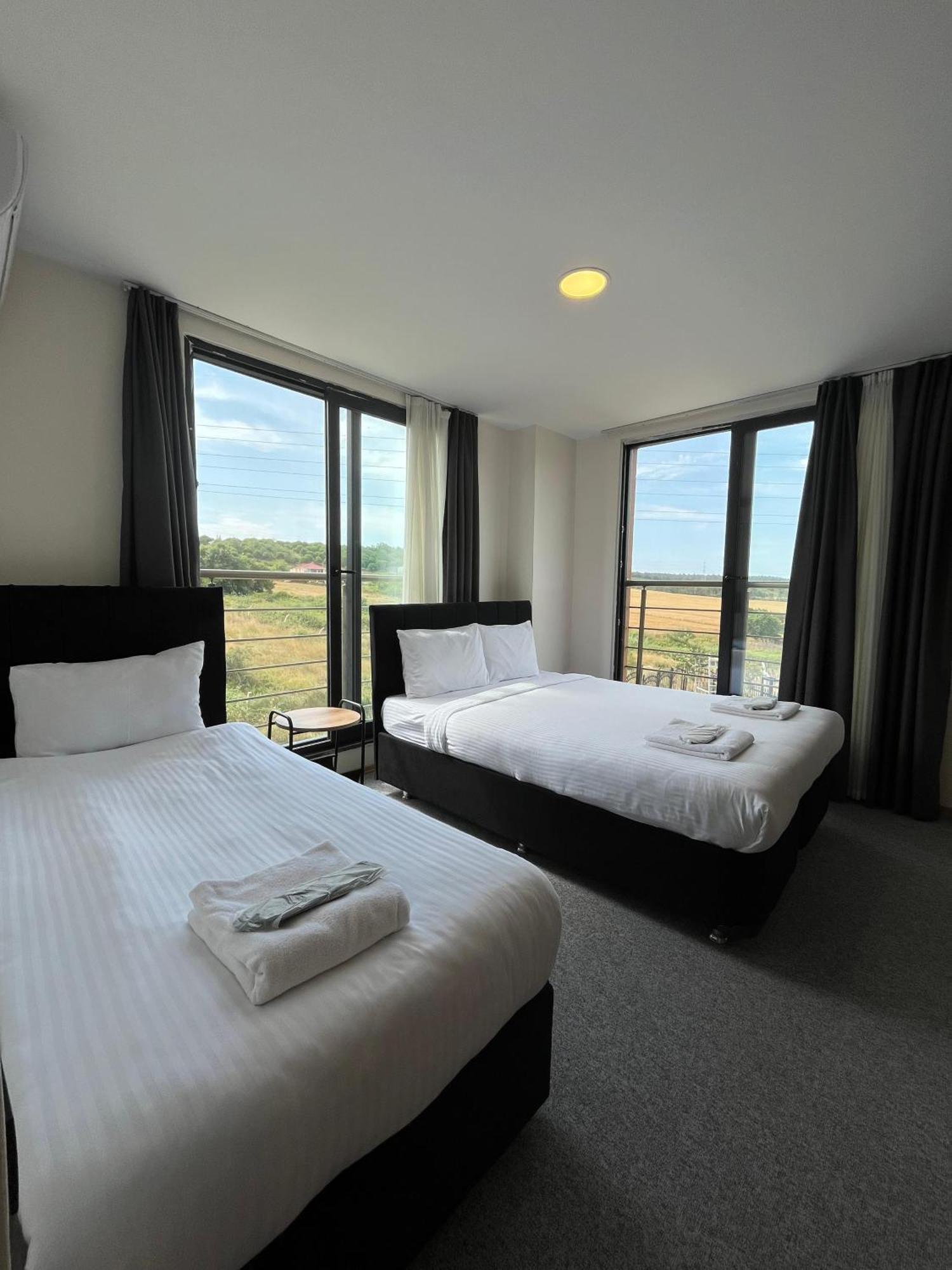 New Garden Airport Hotel Arnavutkoy Экстерьер фото